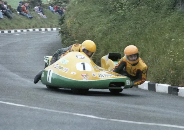 Framed Print : Bill Hodgkins & John Parkins (Joe Francis Yamaha) 1978 Sidecar TT Framed Print : Bill Hodgkins & John Parkins (Joe Francis Yamaha) 1978 Sidecar TT