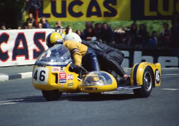 Framed Print : Bill Hodgkins & Peter Sales (Joe Francis Norton) 1974 500 Sidecar TT Framed Print : Bill Hodgkins & Peter Sales (Joe Francis Norton) 1974 500 Sidecar TT