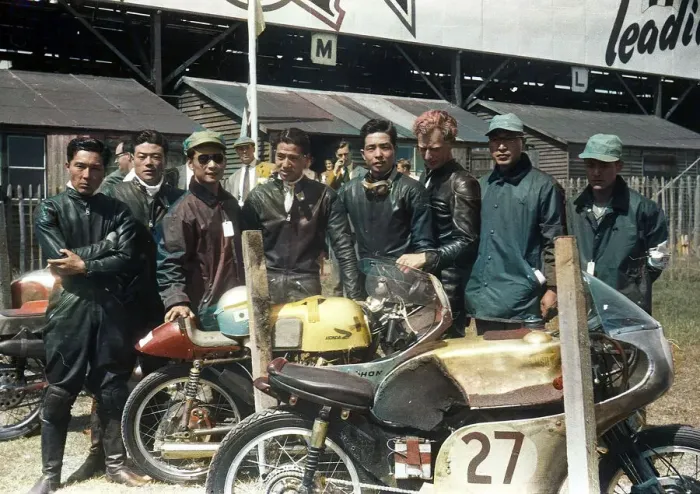 Framed Print : Honda team riders and mechanics at the 1959 Ultra lightweight TT Framed Print : Honda team riders and mechanics at the 1959 Ultra lightweight TT
