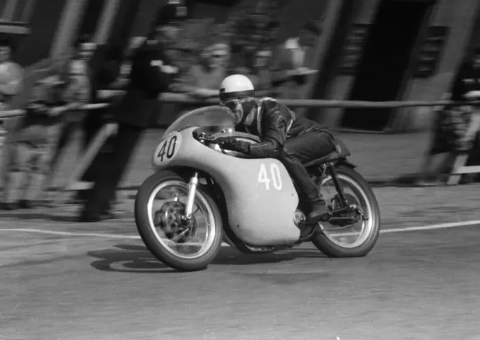 Framed Print : Horst Kassner (Norton) 1959 Junior TT Framed Print : Horst Kassner (Norton) 1959 Junior TT