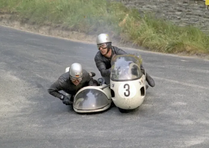 Framed Print : Horst Owesle and Julius Kremer at Governors Bridge: 1970 500 Sidecar TT Framed Print : Horst Owesle and Julius Kremer at Governors Bridge: 1970 500 Sidecar TT