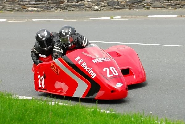 Howard Baker & Mike Killingsworth (Shelbourne) 2013 Sidecar TT