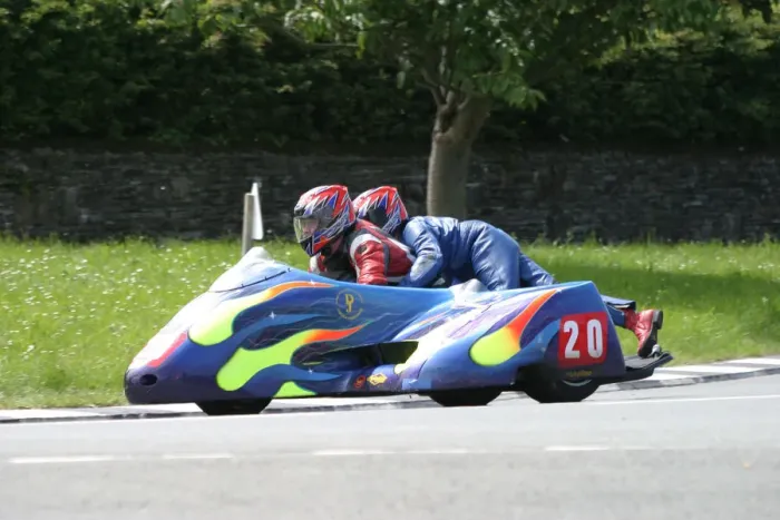 Framed Print : Howard Baker & Mike Killingsworth (Shelbourne Yamaha) 2005 Sidecar TT Framed Print : Howard Baker & Mike Killingsworth (Shelbourne Yamaha) 2005 Sidecar TT