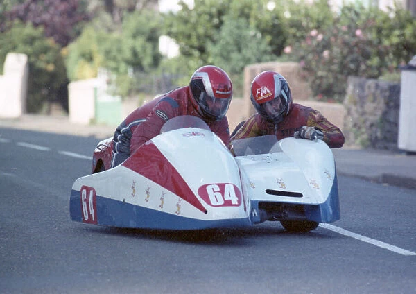 Howard Langham & Steve Langham (Yamaha) 1990 Sidecar TT