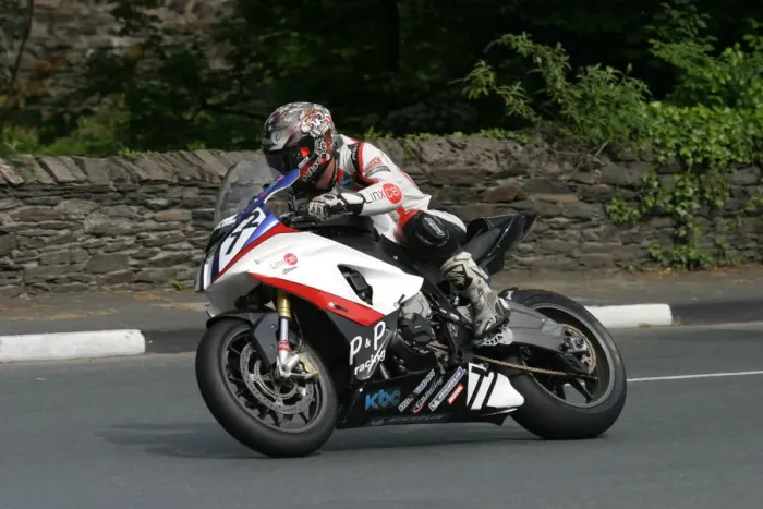 Framed Print : Hudson Kennaugh (BMW) 2010 Superbike TT Framed Print : Hudson Kennaugh (BMW) 2010 Superbike TT