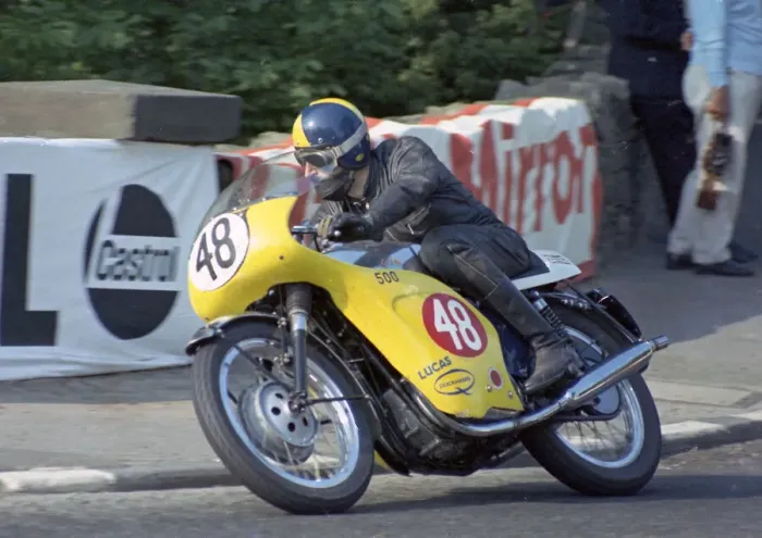 Framed Print : Hugh Evans (BSA) 1970 Production TT Framed Print : Hugh Evans (BSA) 1970 Production TT