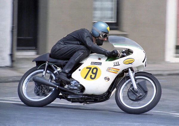 Hugh Evans (CRD) 1969 Senior TT