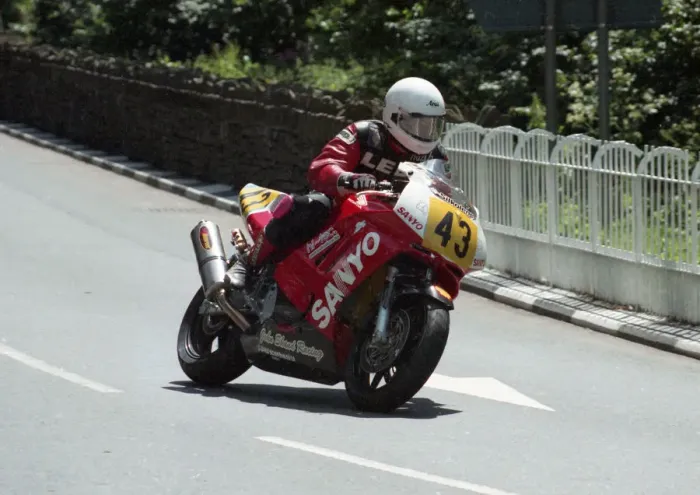 Framed Print : Hugh Reynolds (Honda) 1998 Senior TT