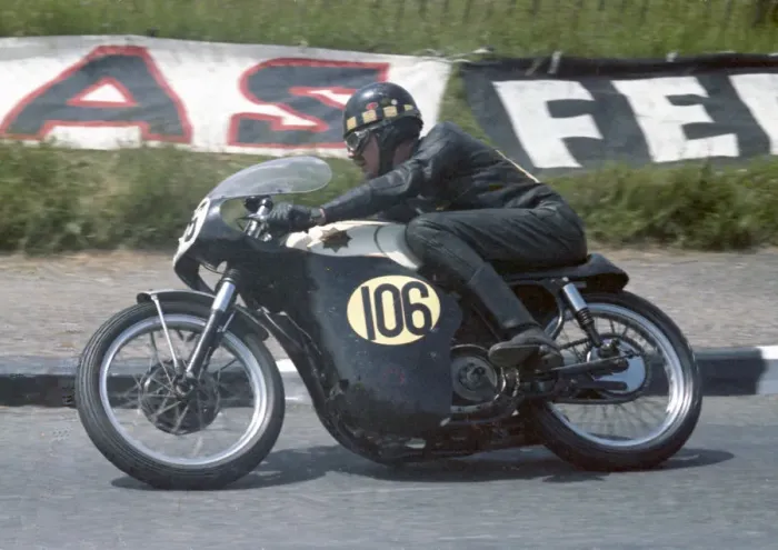 Framed Print : Ian Ablett (BSA) 1967 Senior TT Framed Print : Ian Ablett (BSA) 1967 Senior TT