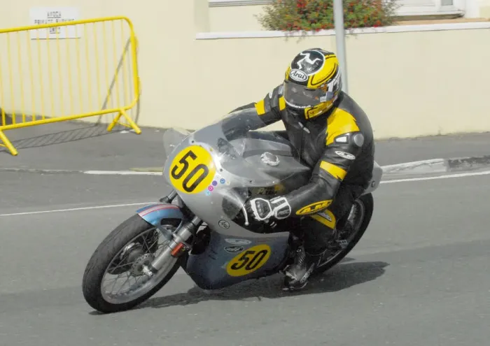 Framed Print : Ian Bainbridge (Petty Norton) 2016 Senior Classic TT Framed Print : Ian Bainbridge (Petty Norton) 2016 Senior Classic TT