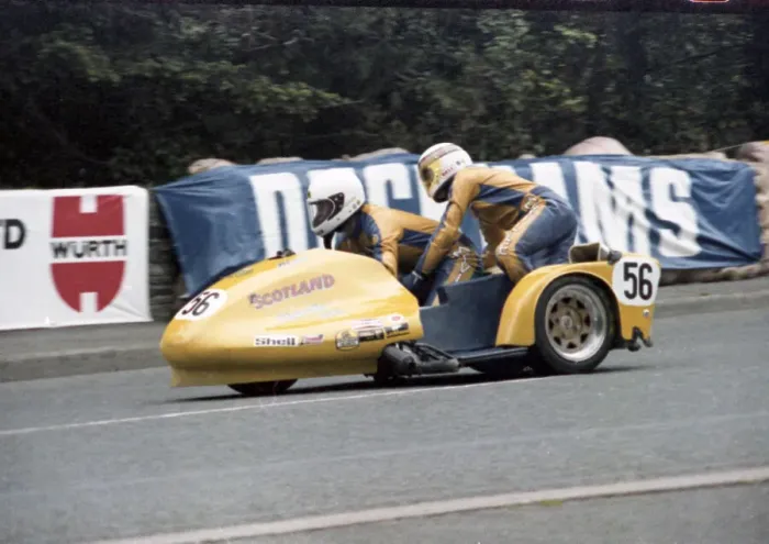 Framed Print : Ian Dickie & Mose Hutchinson (Yamaha) 1979 Sidecar TT Framed Print : Ian Dickie & Mose Hutchinson (Yamaha) 1979 Sidecar TT