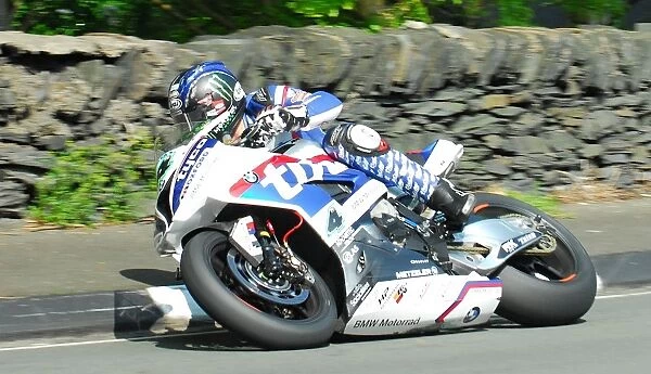 Ian Hutchinson (BMW) 2016 Superbike TT