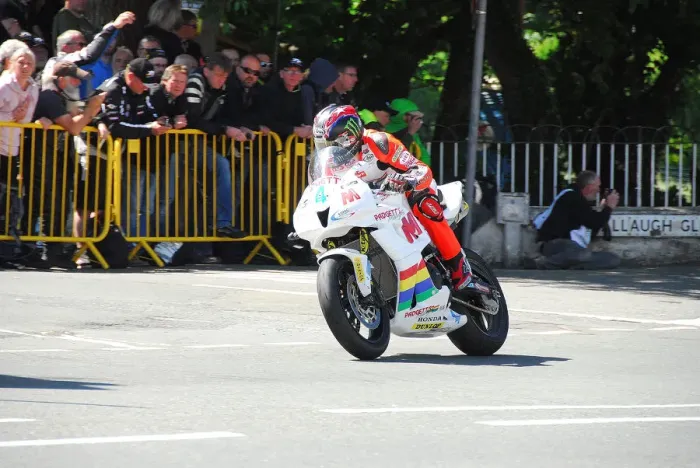 Framed Print : Ian Hutchinson (Padgett Honda) 2018 Supersport TT Framed Print : Ian Hutchinson (Padgett Honda) 2018 Supersport TT