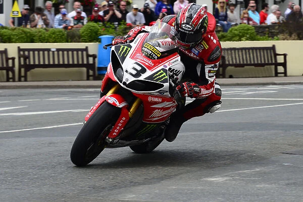 Ian Hutchinson (Yamaha) 2014 Senior TT