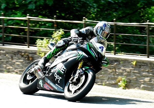 Ian Hutchinson (Yamaha) 2016 Supersport 1 TT