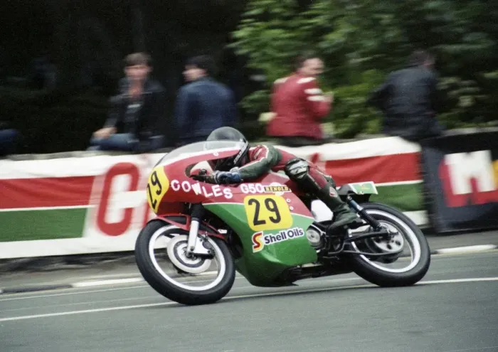 Framed Print : Ian Lougher (Cowles Matchless) 1984 500 Historic TT Framed Print : Ian Lougher (Cowles Matchless) 1984 500 Historic TT