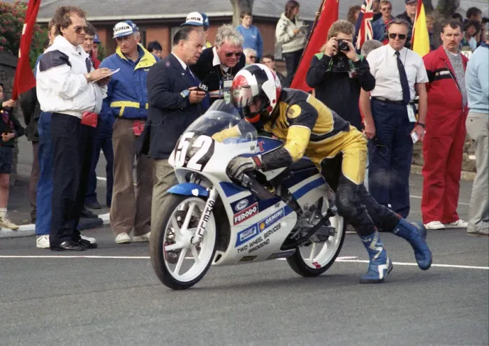 Framed Print : Ian Lougher (Honda) 1990 Ultra Lightweight TT Framed Print : Ian Lougher (Honda) 1990 Ultra Lightweight TT
