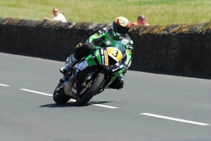 Framed Print : Ian Lougher (ILR Kawasaki) 2012 Southern 100 Framed Print : Ian Lougher (ILR Kawasaki) 2012 Southern 100