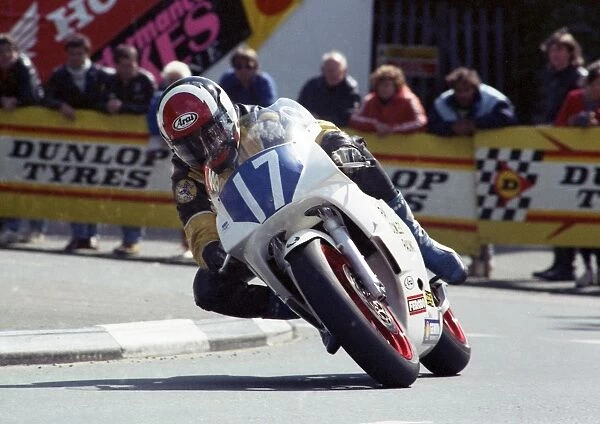 Ian Lougher at Quarter Bridge: 1990 Junior TT