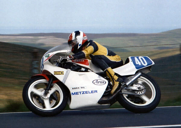Ian Lougher (Yamaha) 1989 Junior TT