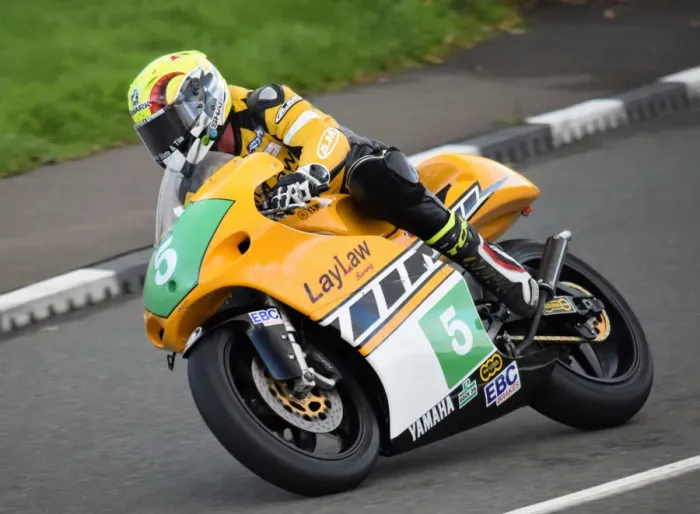 Framed Print : Ian Lougher (Yamaha) 2018 Lightweight Classic TT Framed Print : Ian Lougher (Yamaha) 2018 Lightweight Classic TT