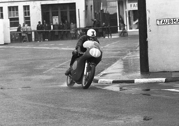 Ian Macintosh (AJS) 1971 Junior Manx Grand Prix