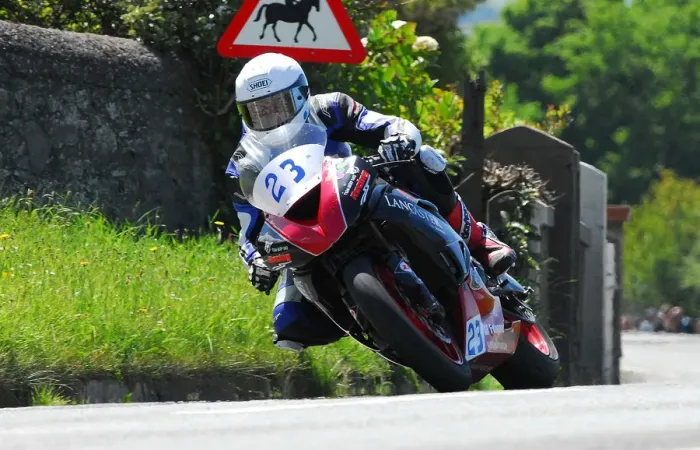 Framed Print : Ian Mackman (Kawasaki) TT 2012 Supersport TT Framed Print : Ian Mackman (Kawasaki) TT 2012 Supersport TT