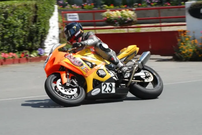 Framed Print : Ian Mackman (Suzuki) 2008 Superbike TT Framed Print : Ian Mackman (Suzuki) 2008 Superbike TT
