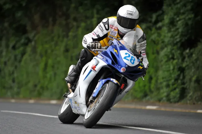 Framed Print : Ian Mackman (Suzuki) 2014 Supersport TT Framed Print : Ian Mackman (Suzuki) 2014 Supersport TT