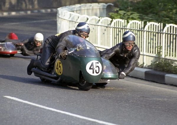 Ian McDonald & Andre Witherington (Triumph) 1969 750 Sidecar TT
