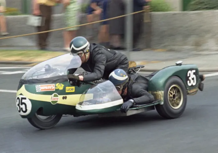 Framed Print : Ian McDonald & Andre Witherington (Triumph) 1970 500 Sidecar TT Framed Print : Ian McDonald & Andre Witherington (Triumph) 1970 500 Sidecar TT