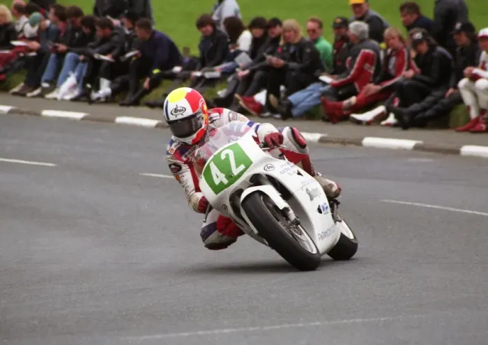 Framed Print : Ian McVeighty (Yamaha) 1995 Lightweight TT Framed Print : Ian McVeighty (Yamaha) 1995 Lightweight TT
