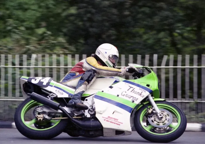 Framed Print : Ian Morris (Kawasaki) 1990 Supersport 400 TT Framed Print : Ian Morris (Kawasaki) 1990 Supersport 400 TT