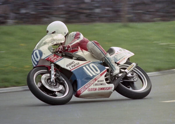 Ian Newton (Yamaha) 1984 Junior Manx Grand Prix