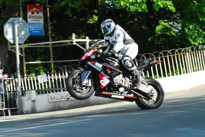 Framed Print : Ian Pattinson (BMW) 2012 Superstock TT Framed Print : Ian Pattinson (BMW) 2012 Superstock TT