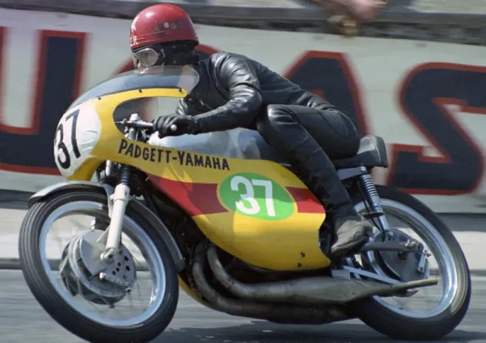Framed Print : Ian Richards (Padgett Yamaha) 1969 Lightweight TT Framed Print : Ian Richards (Padgett Yamaha) 1969 Lightweight TT