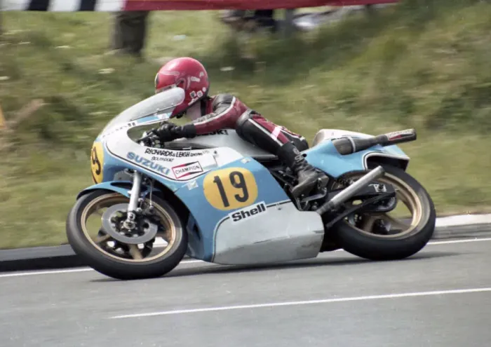 Framed Print : Ian Richards (Suzuki) 1980 Senior TT Framed Print : Ian Richards (Suzuki) 1980 Senior TT