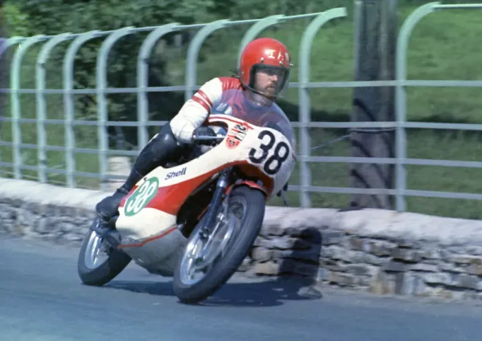 Framed Print : Ian Richards (Yamaha) 1973 Lightweight TT Framed Print : Ian Richards (Yamaha) 1973 Lightweight TT