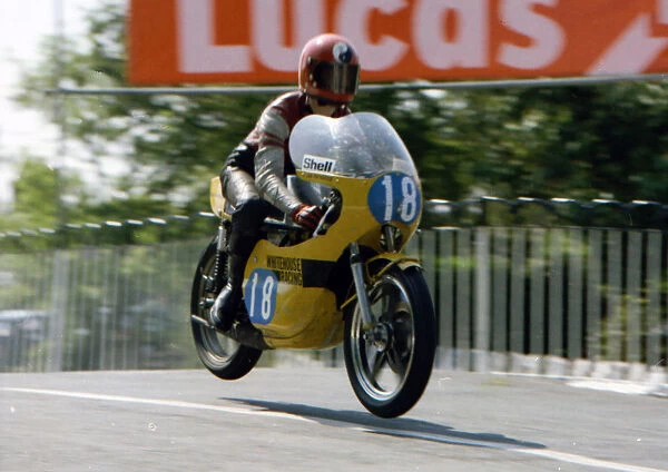 Ian Richards (Yamaha) 1976 Junior TT