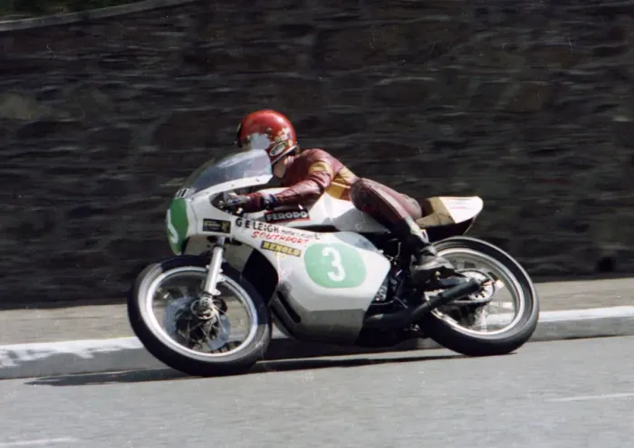 Framed Print : Ian Richards (Yamaha) 1979 Junior TT Framed Print : Ian Richards (Yamaha) 1979 Junior TT