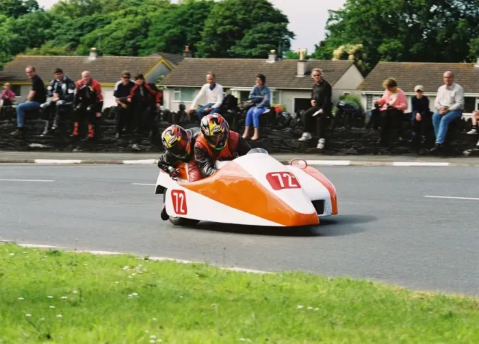 Framed Print : Ian Salter & Debbie Salter (Kawasaki) 2004 Sidecar TT Framed Print : Ian Salter & Debbie Salter (Kawasaki) 2004 Sidecar TT