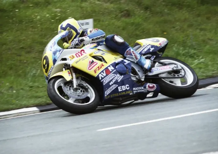 Framed Print : Ian Simpson (Duckhams Yamaha) 1994 Supersport 600 TT Framed Print : Ian Simpson (Duckhams Yamaha) 1994 Supersport 600 TT