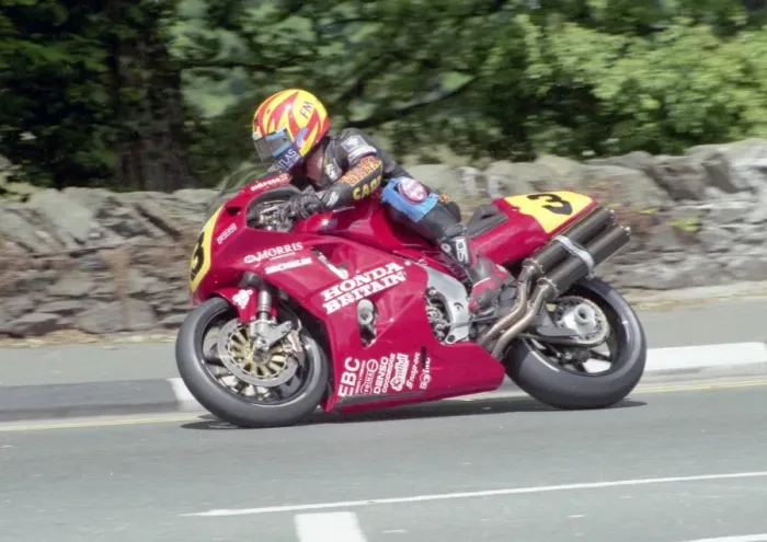 Framed Print : Ian Simpson (Honda) at Quarter Bridge; 1998 Senior TT