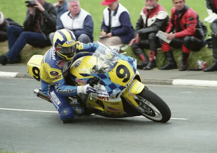 Framed Print : Ian Simpson (Yamaha) 1994 Supersport TT Framed Print : Ian Simpson (Yamaha) 1994 Supersport TT