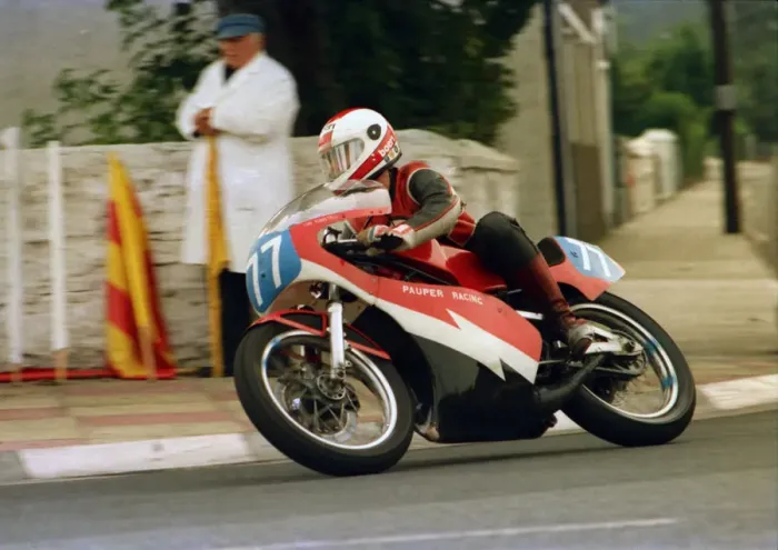 Framed Print : Ian Tunstall (Yamaha) 1987 Junior Manx Grand Prix Framed Print : Ian Tunstall (Yamaha) 1987 Junior Manx Grand Prix