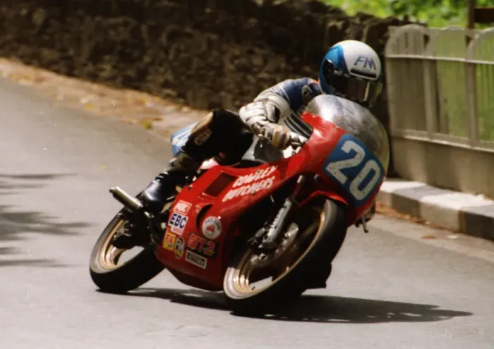 Framed Print : Ian Young (Yamaha) 1989 Junior TT Framed Print : Ian Young (Yamaha) 1989 Junior TT