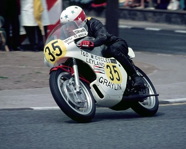 Bill Ingham (Yamaha) 1976 Senior TT