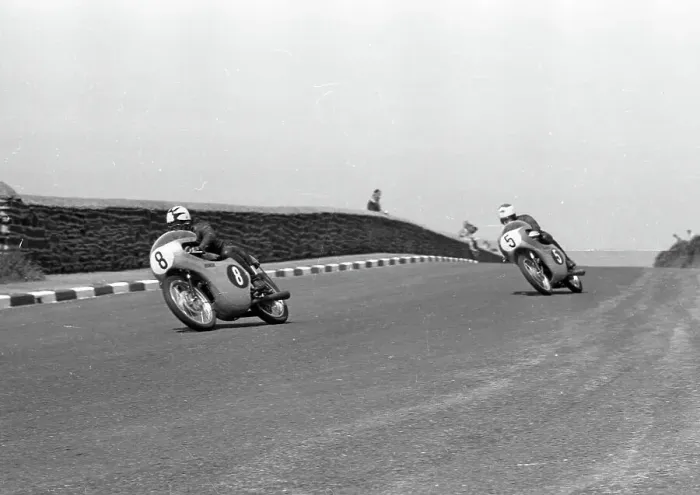 Framed Print : Irish ace Tommy Robb & Australian Tom Phillis (Honda) at Signpost Corner; 1962 Ultra Lightweight Junior TT Framed Print : Irish ace Tommy Robb & Australian Tom Phillis (Honda) at Signpost Corner; 1962 Ultra Lightweight Junior TT