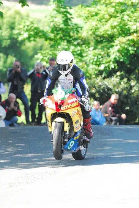 Framed Print : Ivan Lintin (Kawasaki) 2013 Lightweight TT Framed Print : Ivan Lintin (Kawasaki) 2013 Lightweight TT