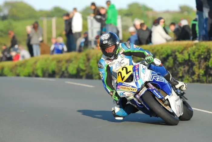 Framed Print : Ivan Lintin (Kawasaki) 2015 Southern 100 Framed Print : Ivan Lintin (Kawasaki) 2015 Southern 100